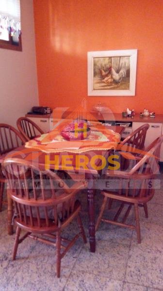Casa 5 dorm, 253m², Ipanema, R$ 1,3 milhão