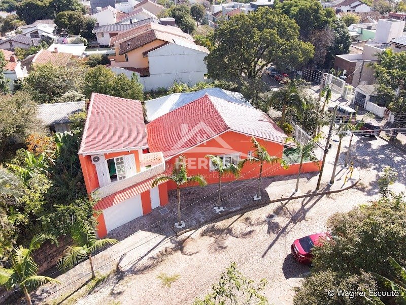 Casa de 197m² no Teresópolis
