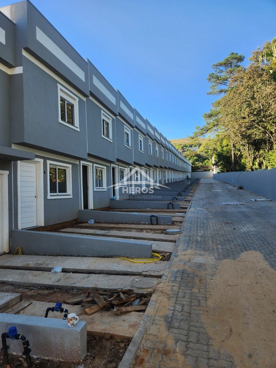 Casa condomínio, 57m², 2 dorm, Nonoai, R$ 324mil