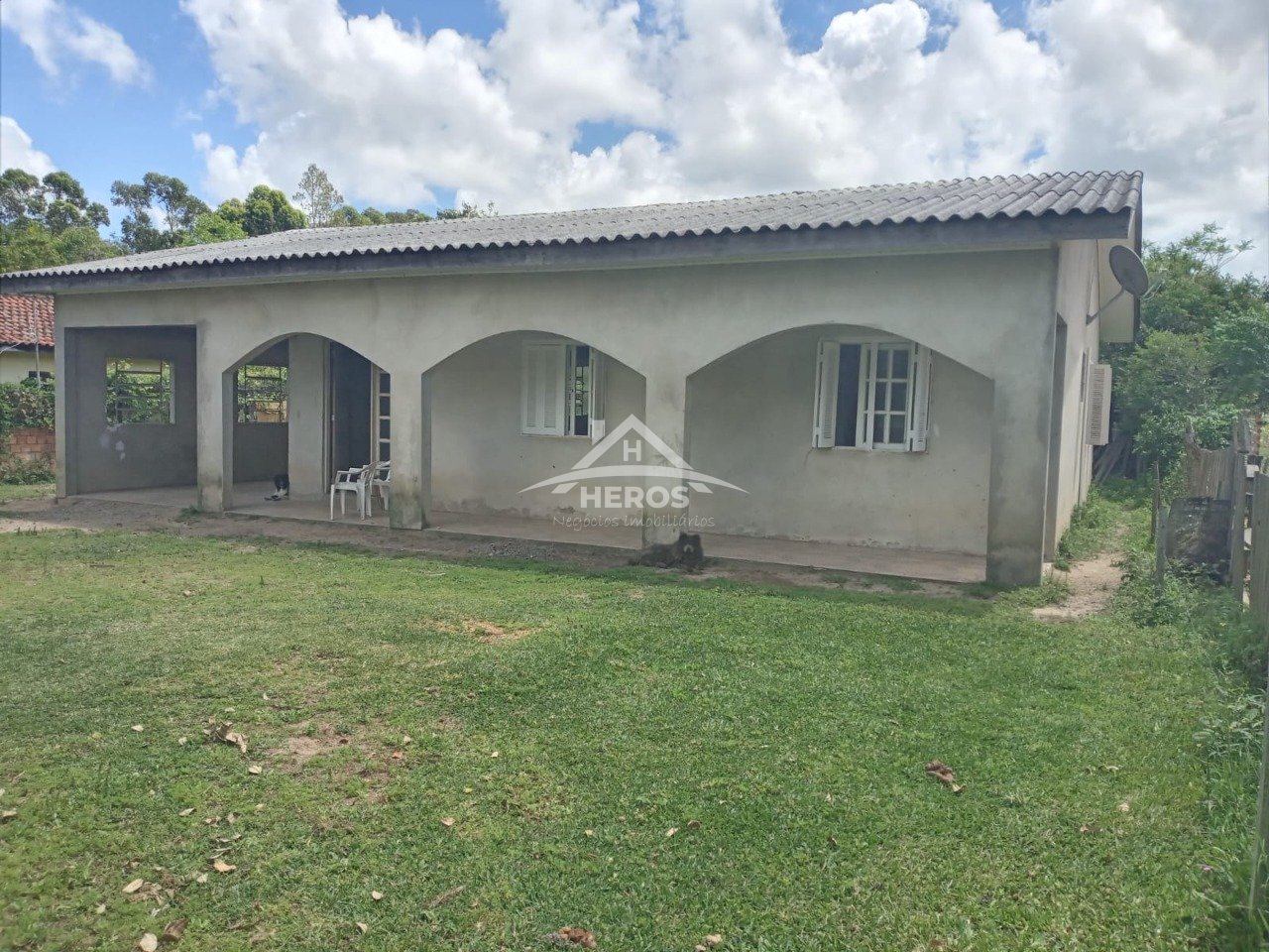 Sitio em Itapuã