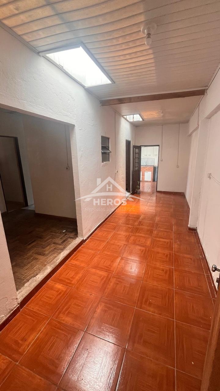 Casa 2 Dormitórios no Morro Santana