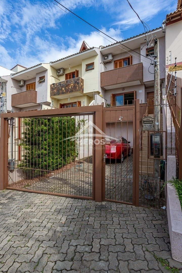 Casa 3 dorm, 167m², Espirito Santo, R$ 749mil