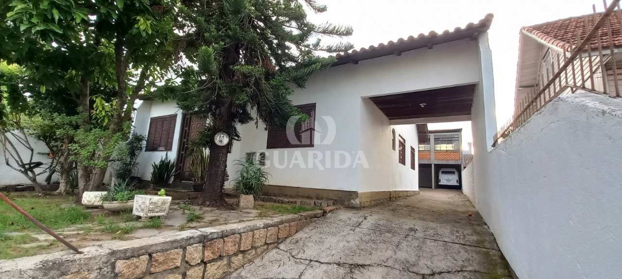 Casa 3 dorm, 234m², Vila Nova, R$ 380mil