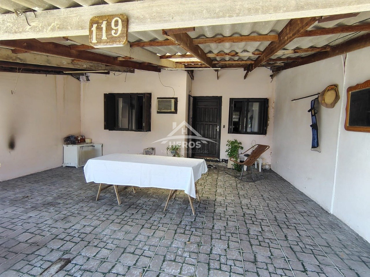 Casa térrea 02 dormitórios, pátio,Viamão,180mil