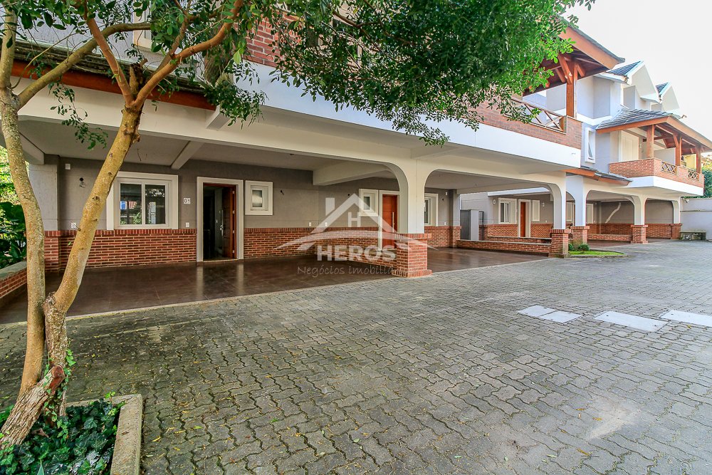 Casa em Condomínio 215001