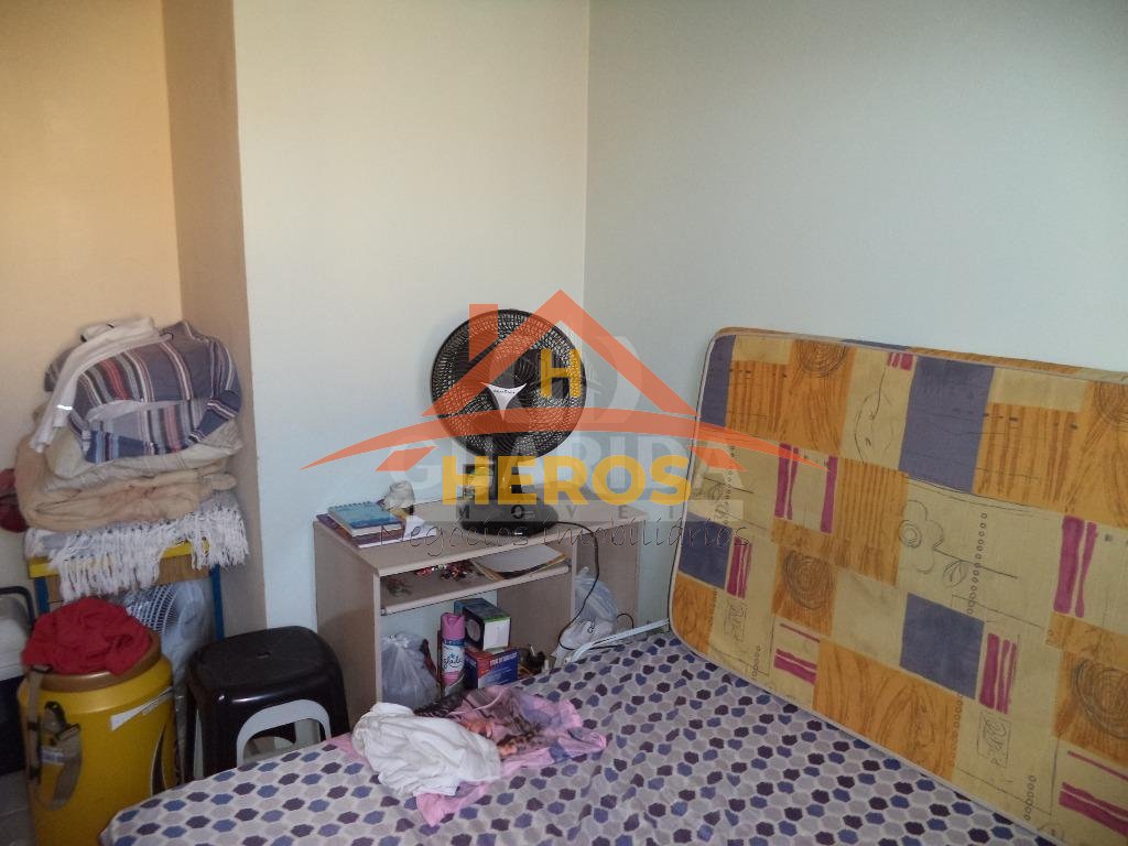 Casa condomínio 2 dorm, 56m², Hípica, R$ 174mil