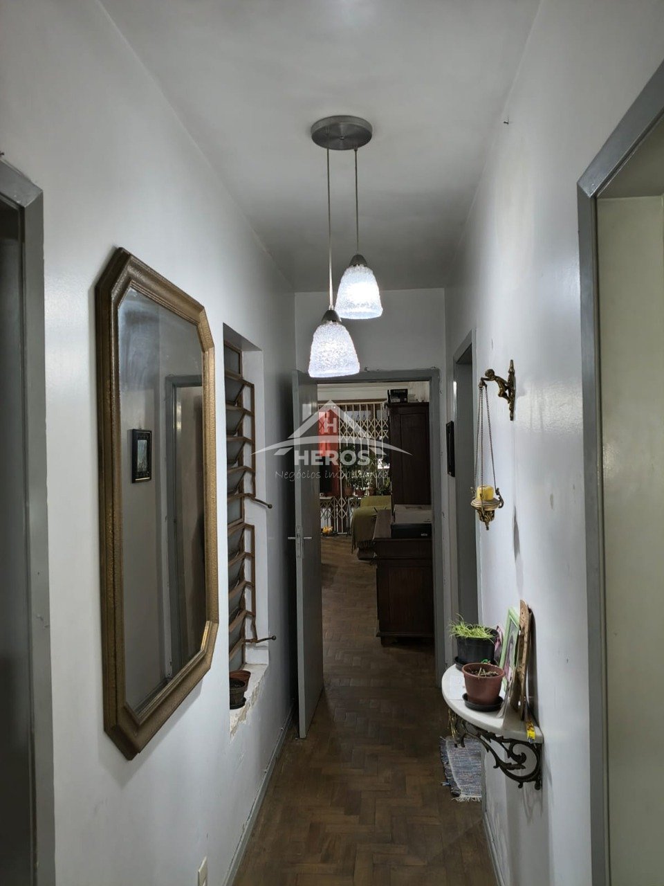 Casa 5 dorm, 201m², Nonoai, R$ 1.000.000,00