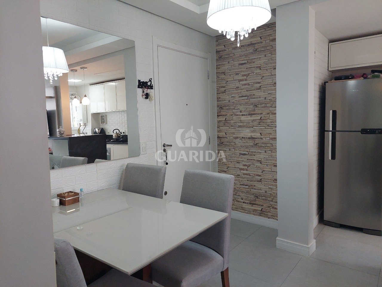 Apartamento 2 dorm, 48m², Cavalhada, R$268 mil
