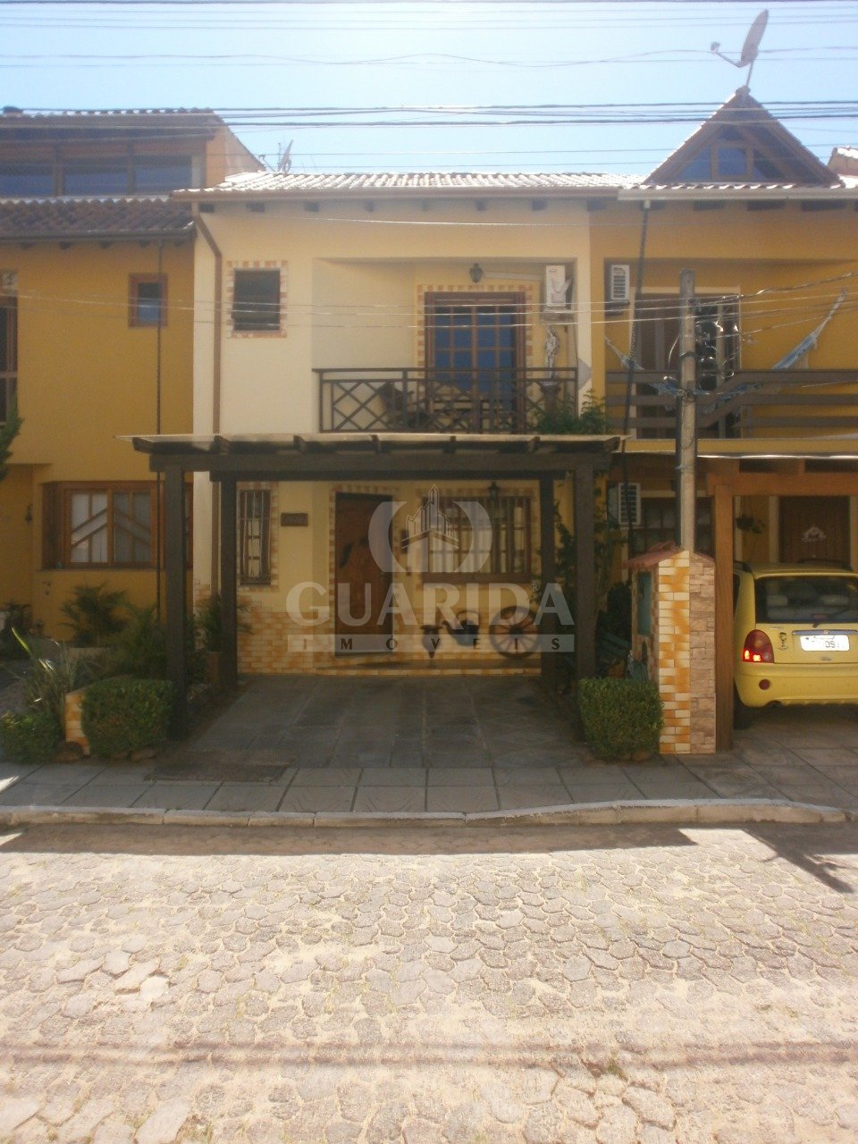 Casa condomínio 2 dorm, 116m², Hípica, R$ 430mil