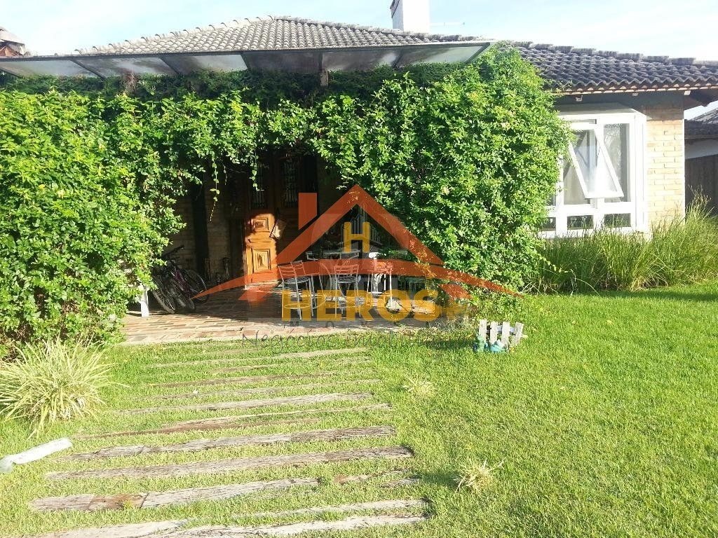Casa 3 suítes, 294m², Terraville, R$1,15 milhão