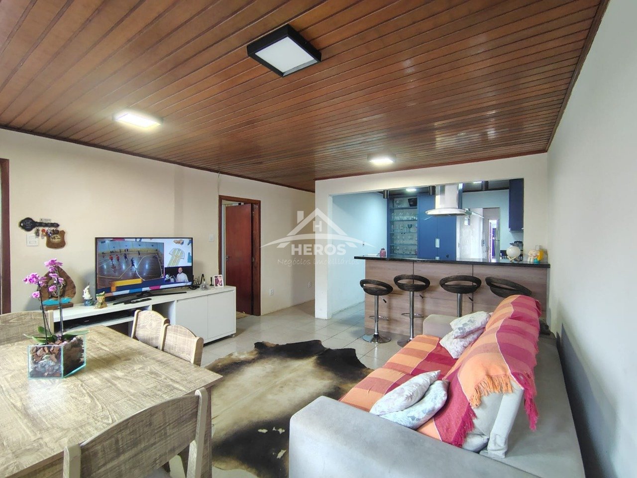 Casa térrea 3 dorm,1 suíte, Ipanema, R$ 565mil