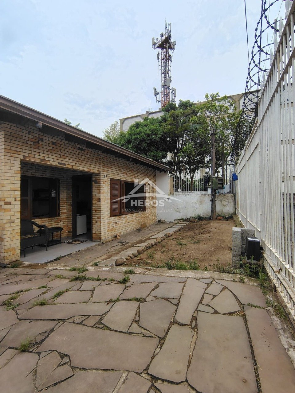 Casa térrea 3 dorm,1 suíte, Ipanema, R$ 565mil