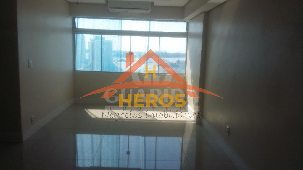 Apartamento 2 dorm, 82m², Centro, R$ 359mil