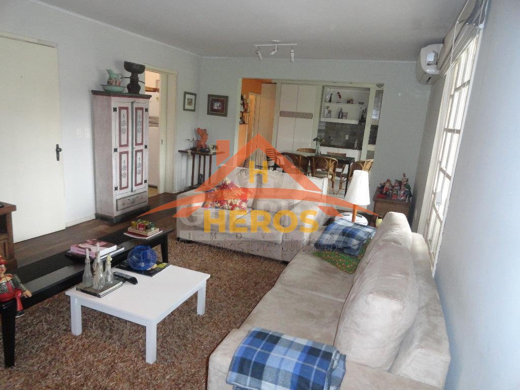 Casa 3 dorm, 162,5m², Tristeza, R$ 720mil