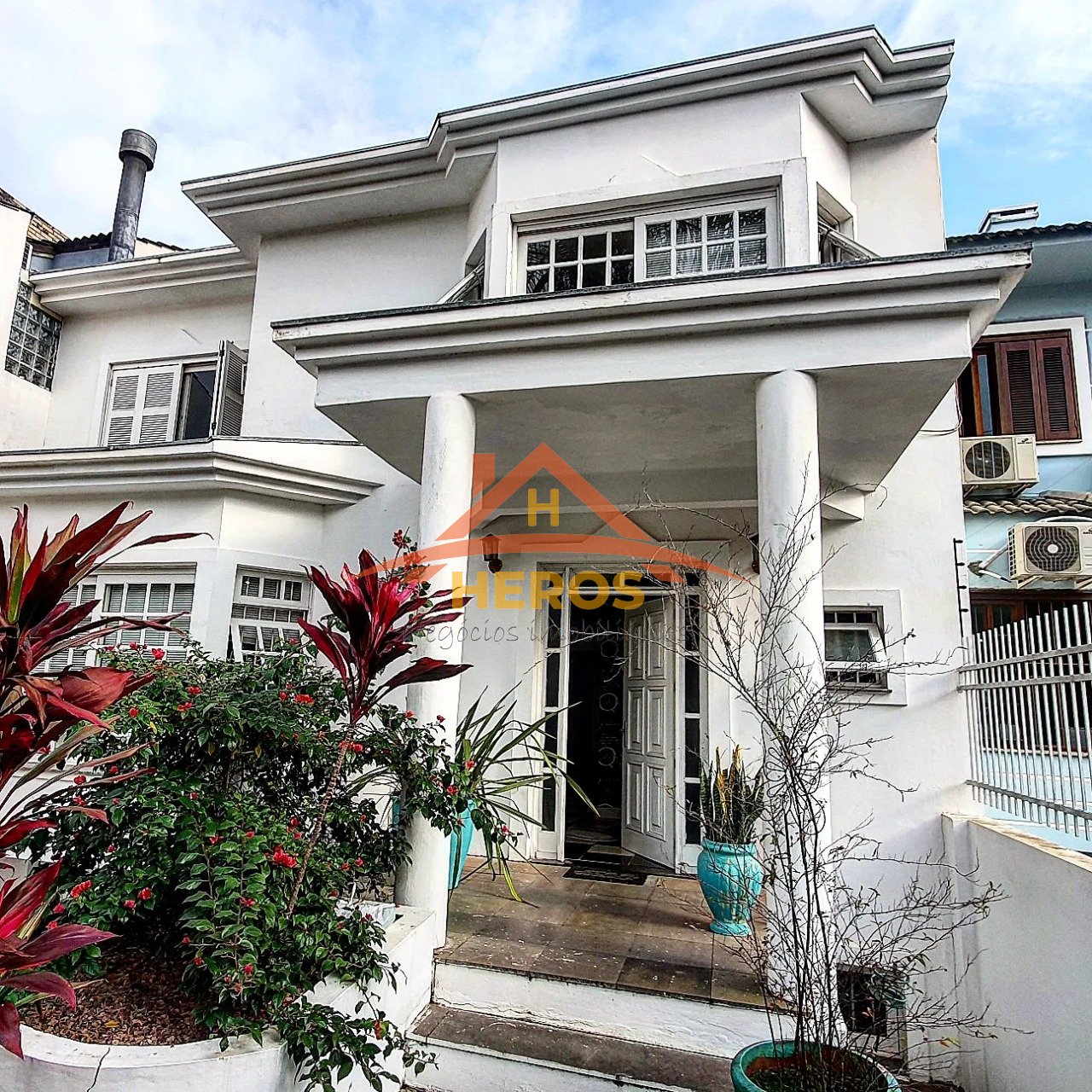Casa 4 dorm, 449m², Ipanema, R$ 1,17milhão