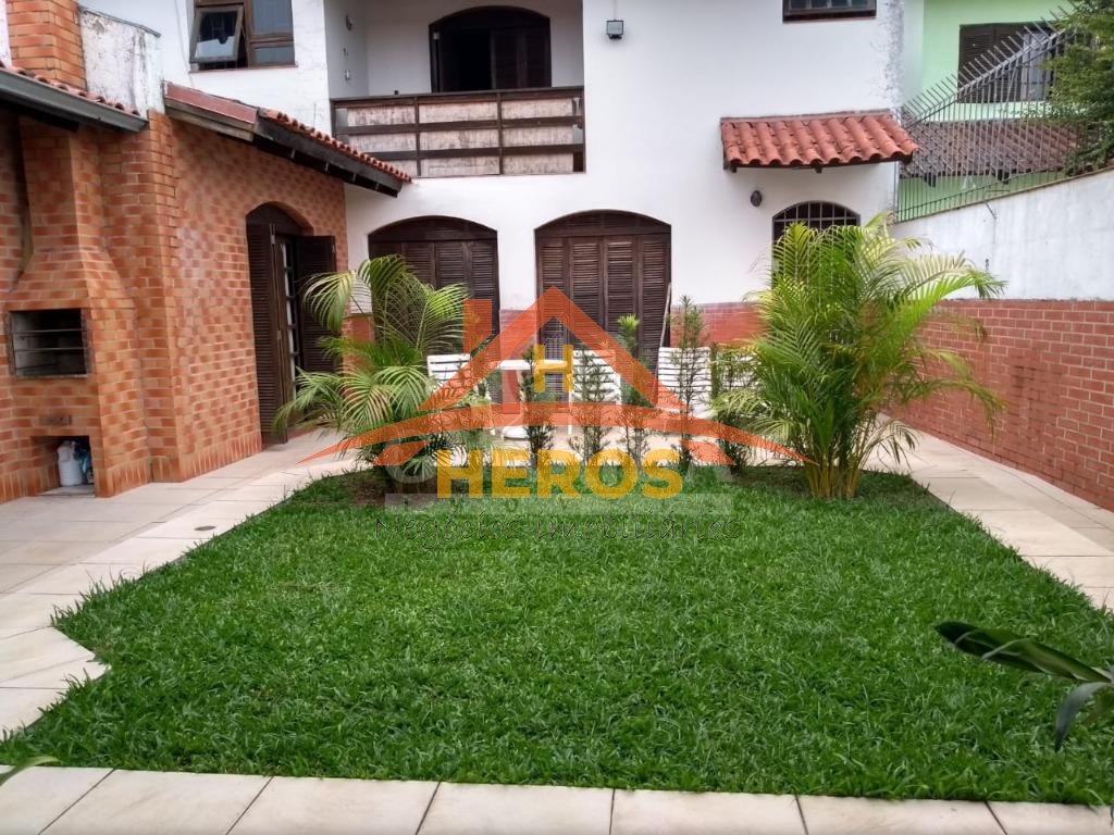 Casa 3 dorm, 300m², Ipanema, R$ 746mil