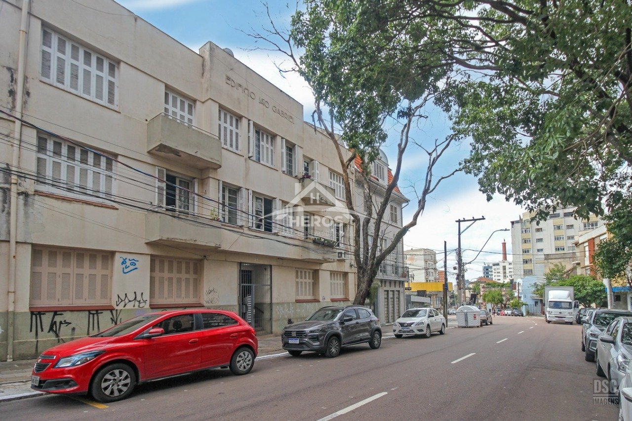 Apartamento 2 dorm, no Centro, R$ 430 mil