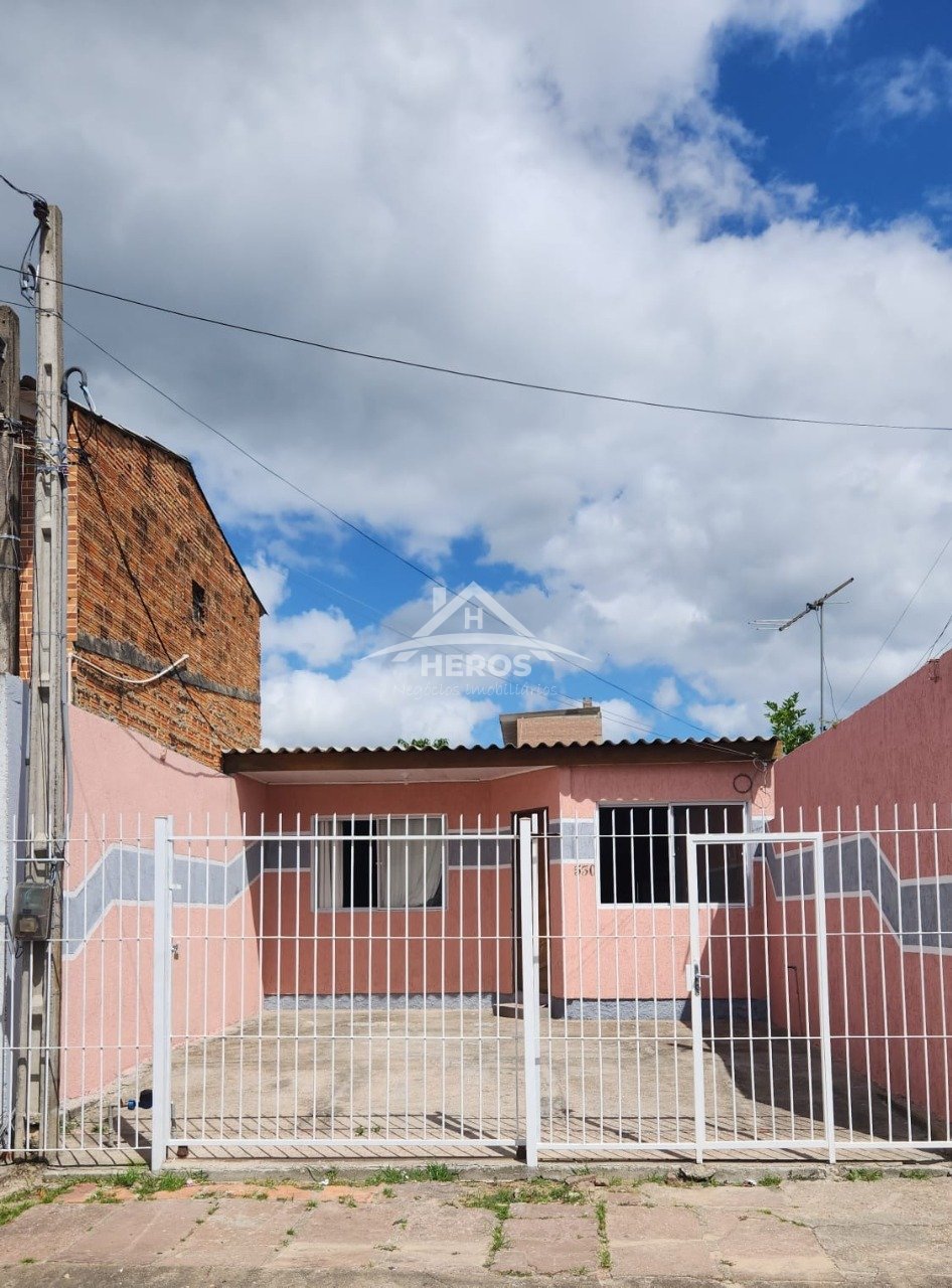 Casa 02 dorm; Amplo pátio; Restinga,125 mil