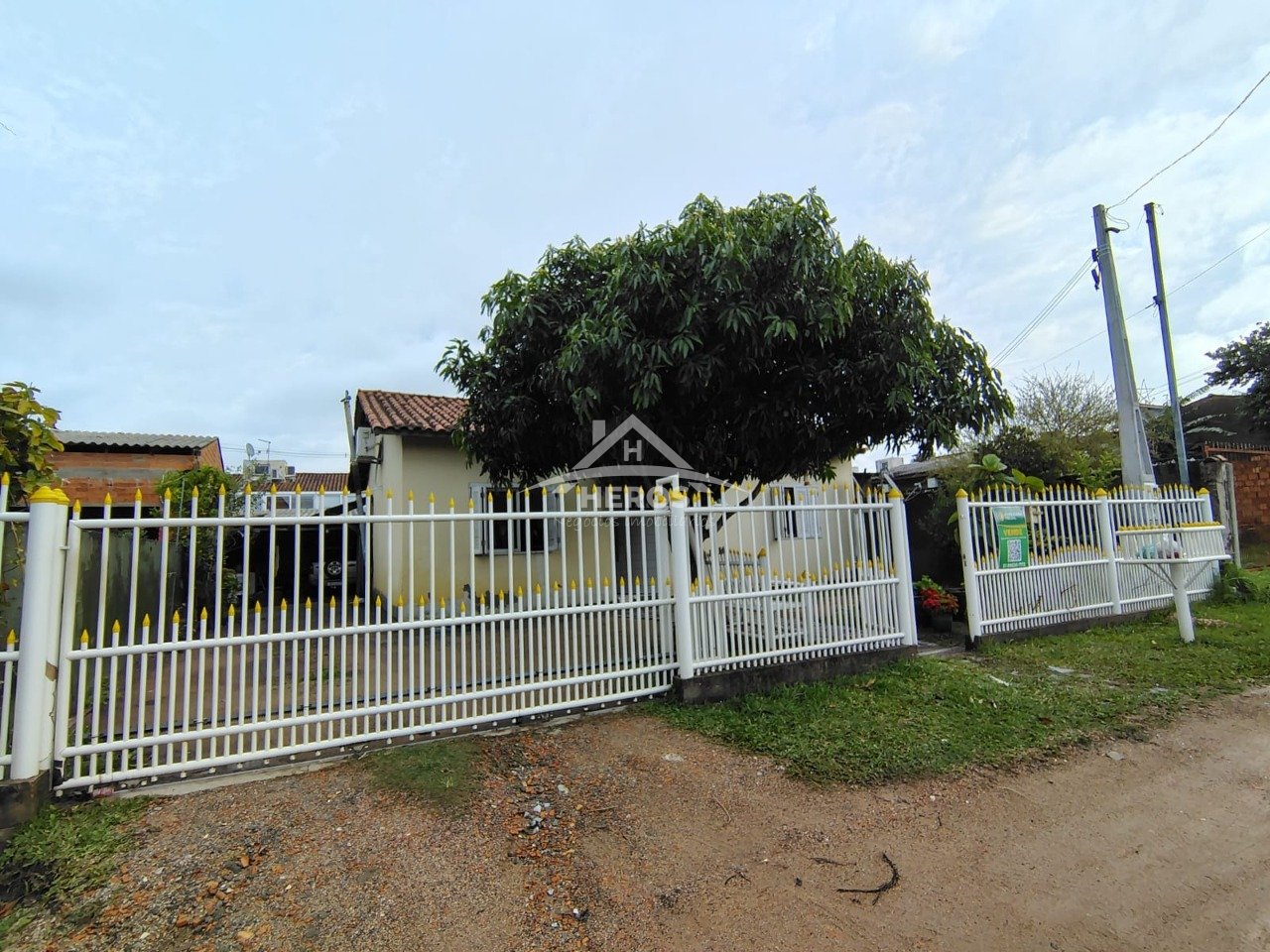 Casa térrea, 03 dormitórios, Costa Gama,225mil