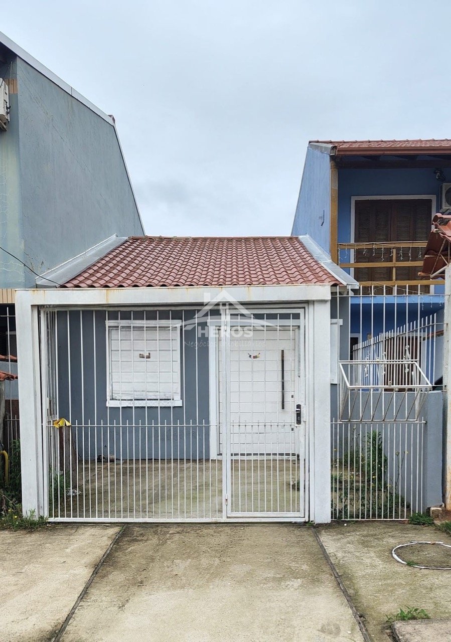 Casa térrea, 02dorm,01suíte,pátio,Hípica,320mil