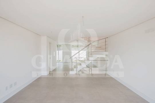 Casa cond 3 suítes 211m² Jardim Isabel R$ 945mil