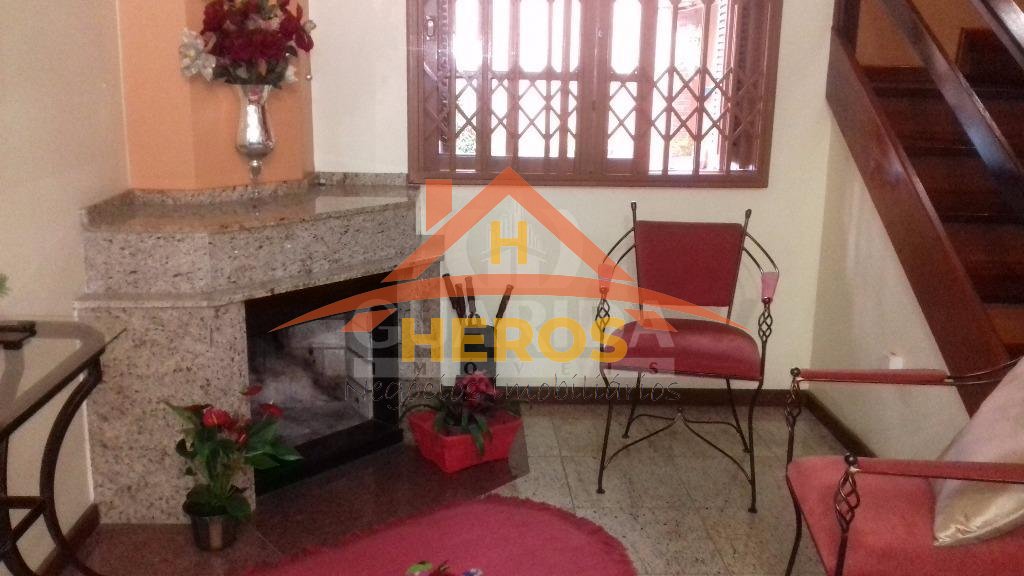 Casa 3 dorm, 200m², Via Nova, R$ 650mil