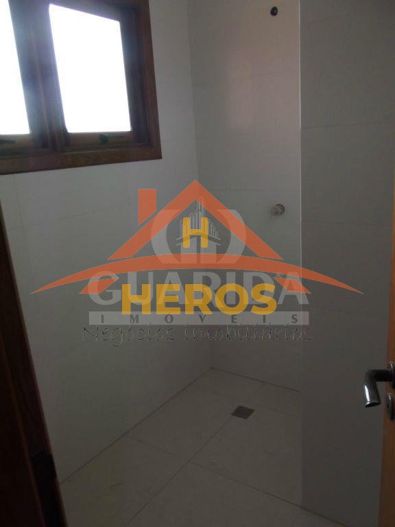 Casa condomínio, 370m², Cristal, R$ 1,49 milhão