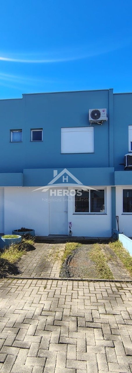 Casa em cond;02 dorm, pátio, Belém, 270mil