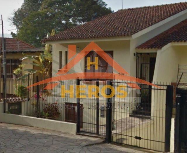 Casa 4 dorm, 247m², Teresópolis, R$ 800 mil