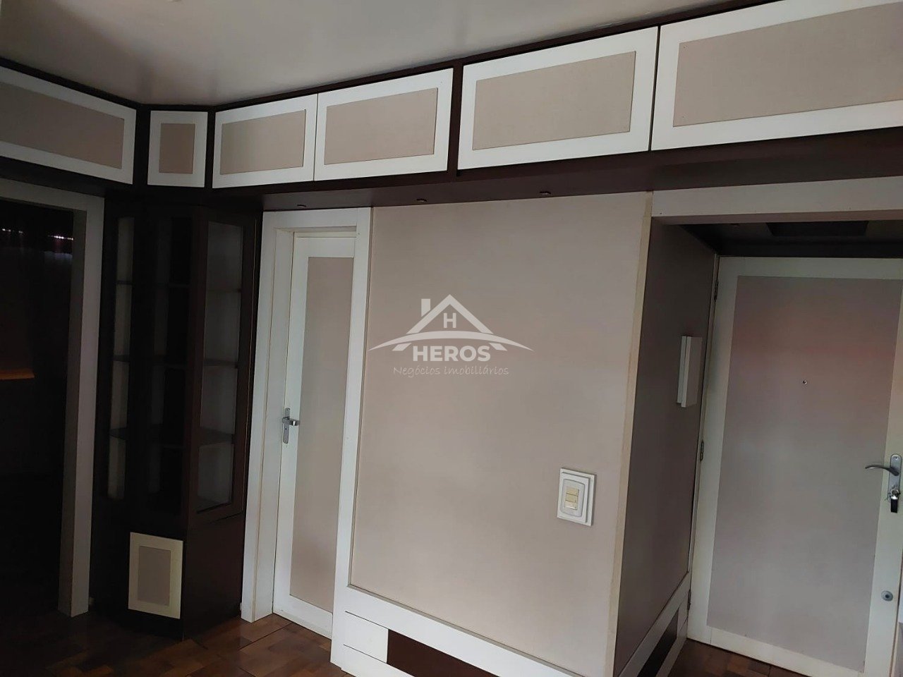 Apto 2 dorm, Vila Ipiranga, 55m², R$ 270 mil