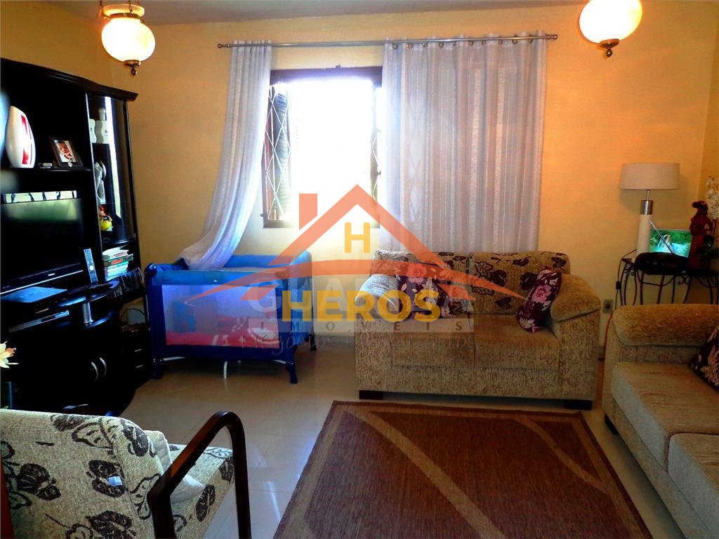Casa 3 dorm, 155m², Cavalhada, R$ 650mil