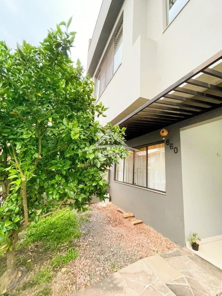 Casa 3 suítes, 170m², Jardins do Prado, R$ 695mil