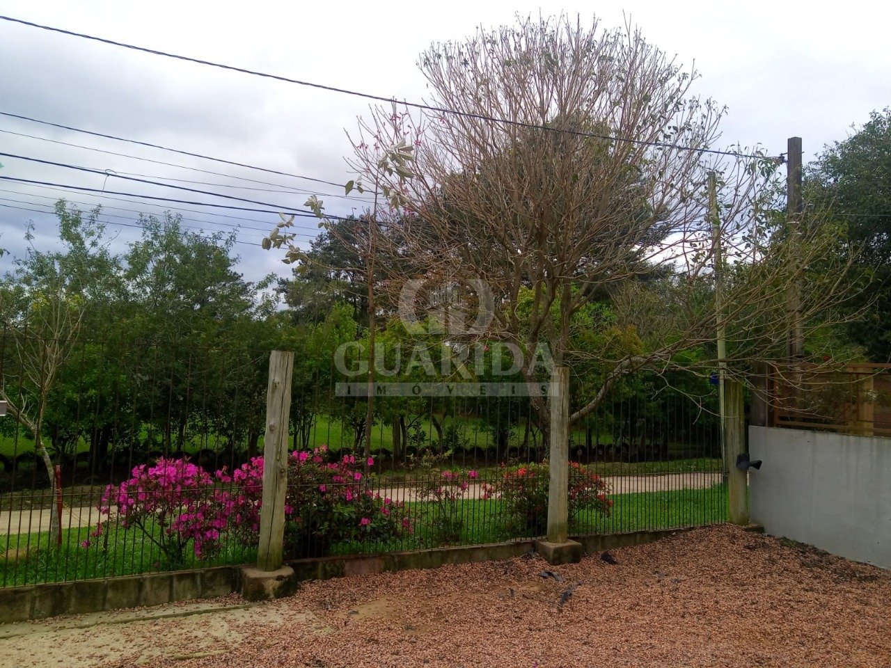 Casa mobiliada 3 dormitórios e piscina Belém Novo