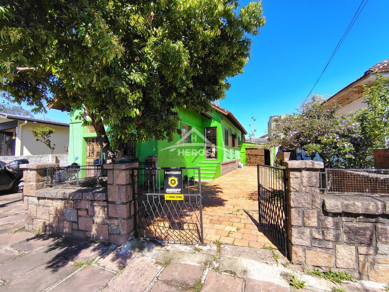 Casa térrea 03 dorm,01 suíte;Guarujá, 430mil
