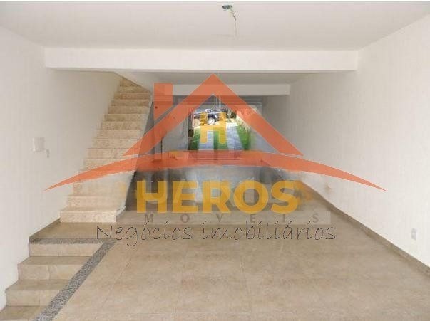 Casa 3 suítes, 320m², Trisrteza, R$ 827mil
