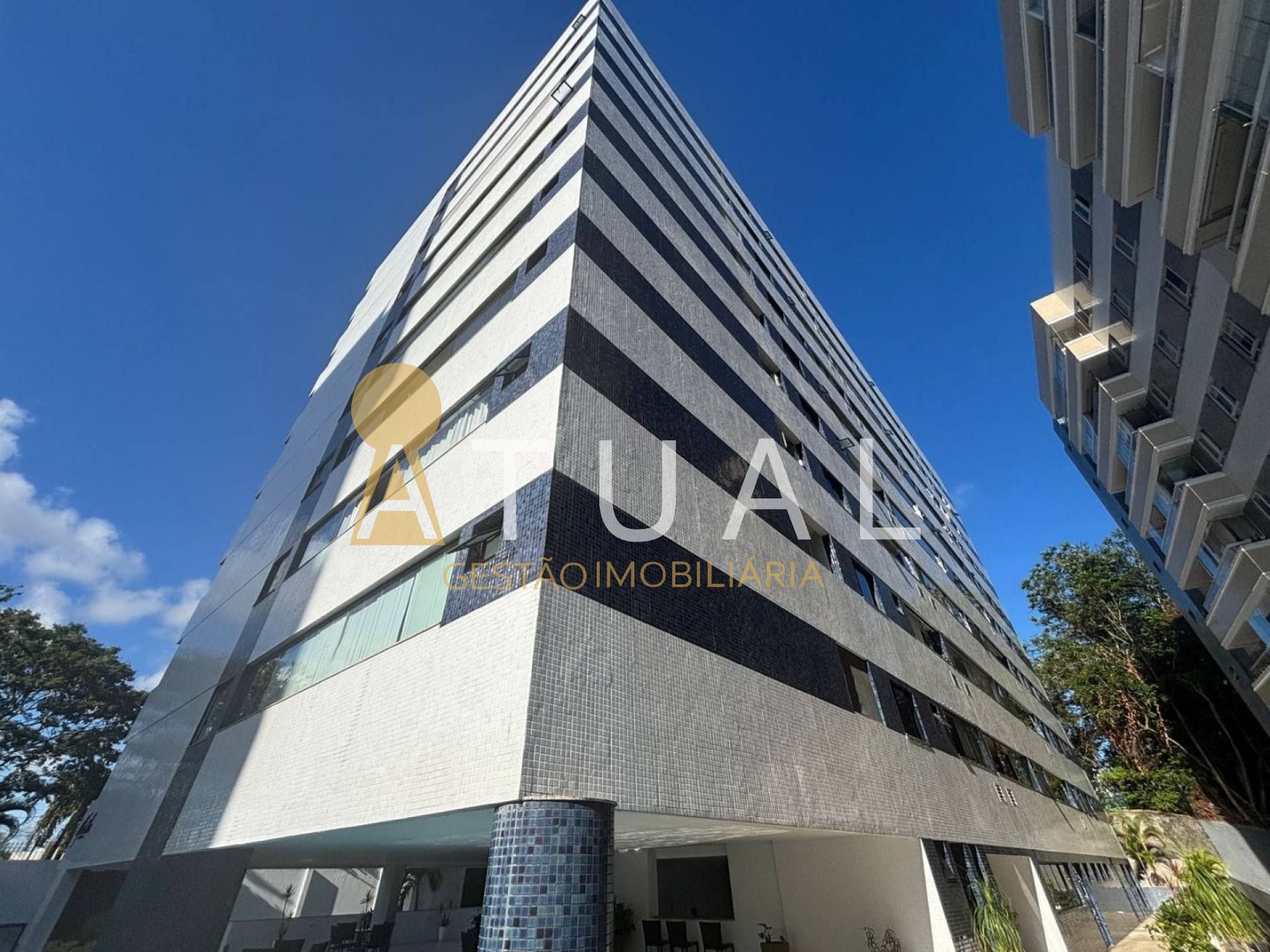 Apartamento semi mobiliado em Alphaville