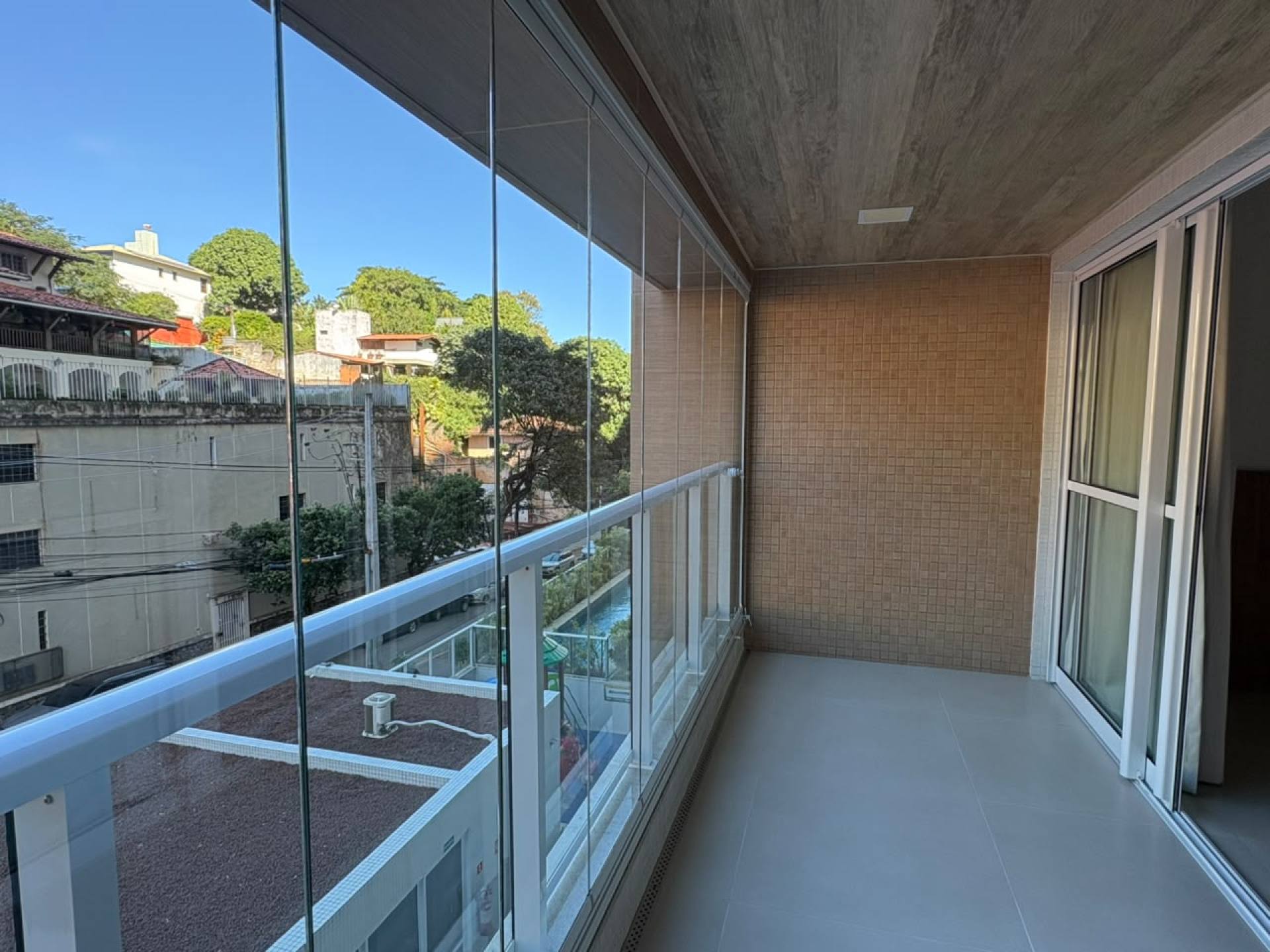 Apartamento Para Alugar com 01 quartos no bairro RIO VERMELHO em Salvador