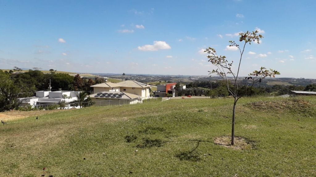Terreno á venda, com linda vista para o pôr do Sol!