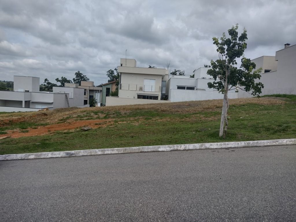 Terreno à venda no Condomínio Residencial Mont Blanc, Itu/SP.